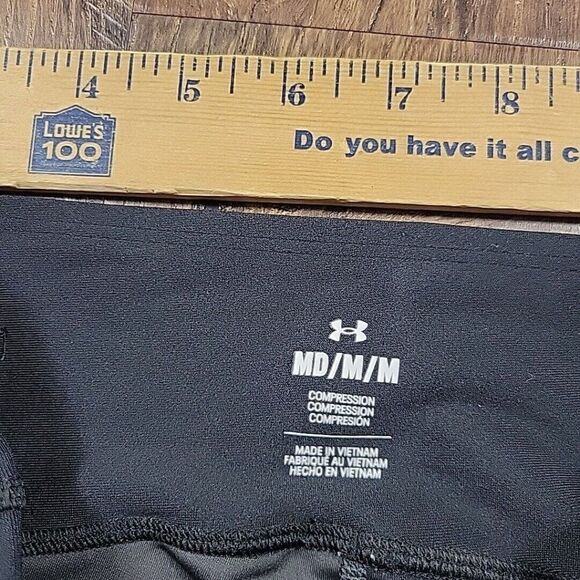 Under Armour Leggings Women's Medium Black Ankle Crop - Picture 3 of 8